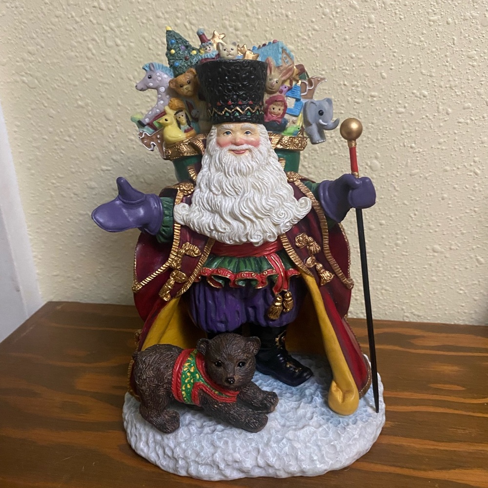Lenox Santa “Bearing Wondrous Gifts” Figure